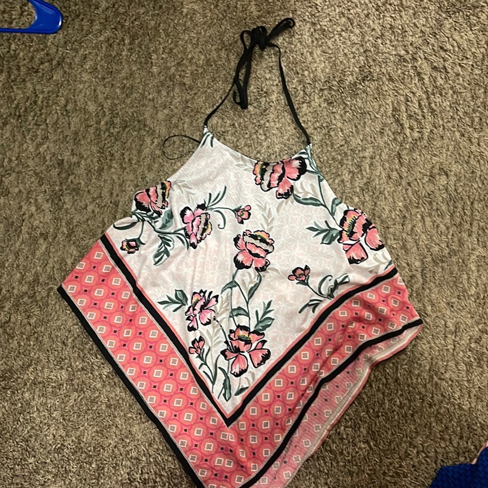 Bandanna type crop top